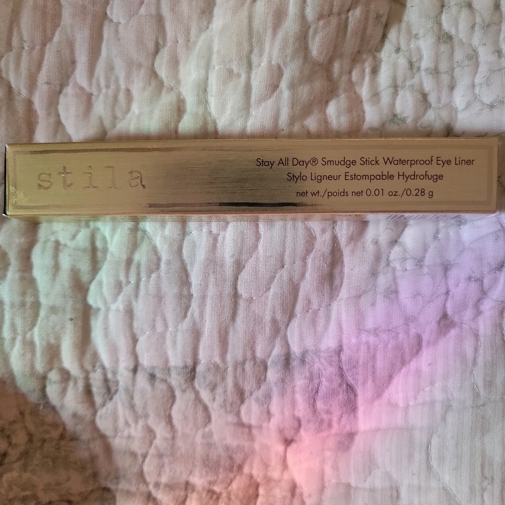 STILA STAY ALL DAY SMUDGE STICK